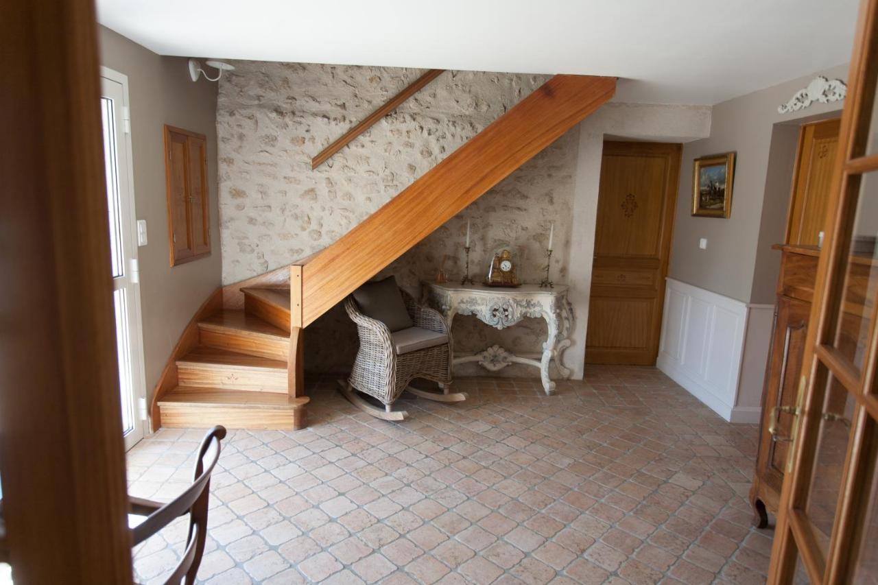 Bed and Breakfast Les Jarrieres Dame-Marie-les-Bois Exteriér fotografie