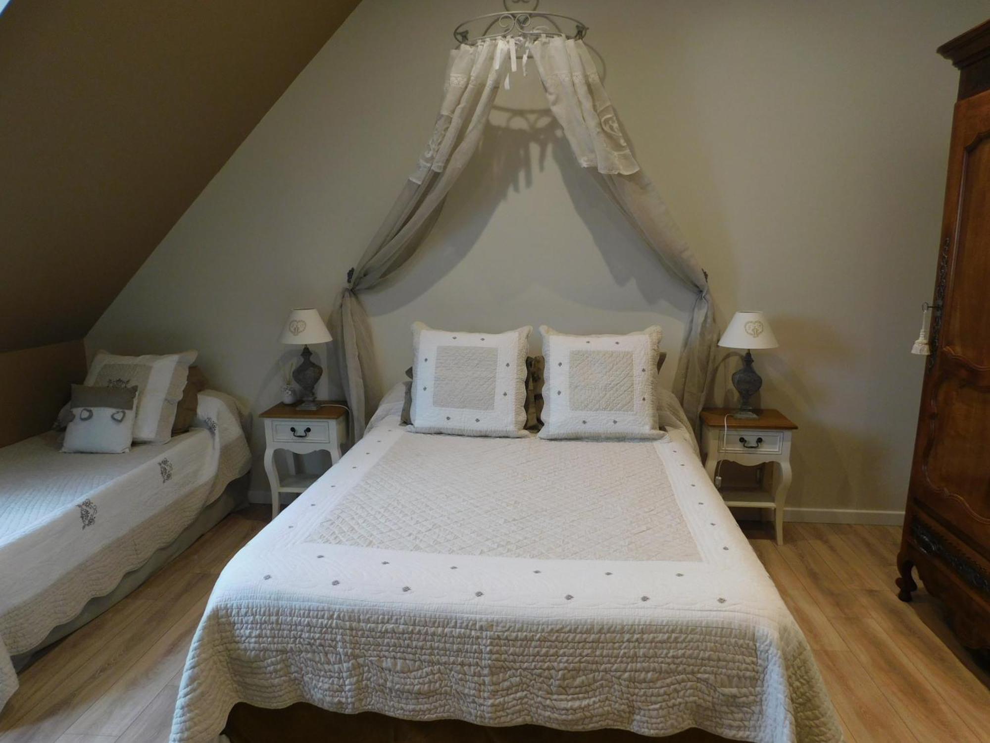 Bed and Breakfast Les Jarrieres Dame-Marie-les-Bois Exteriér fotografie