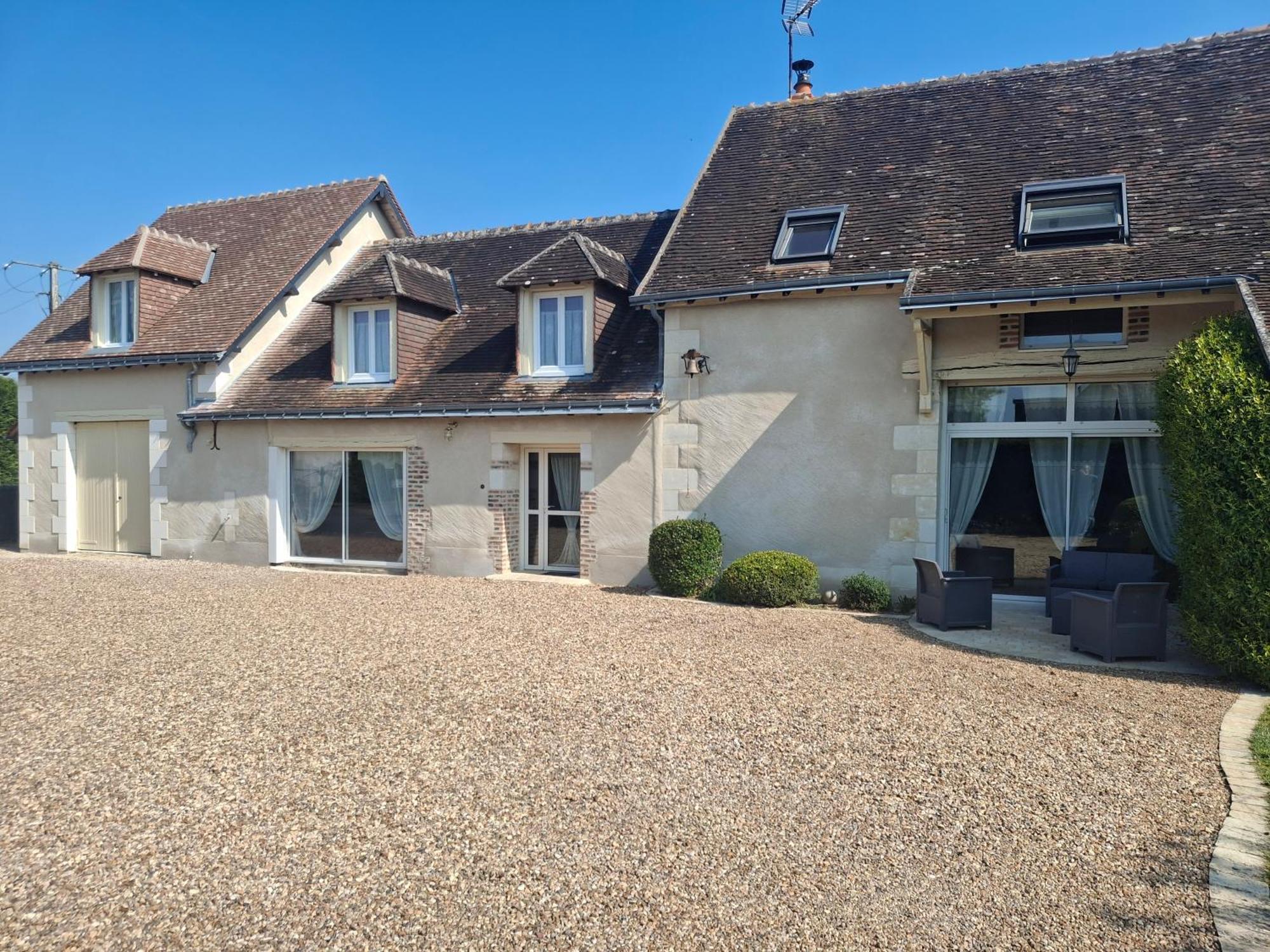 Bed and Breakfast Les Jarrieres Dame-Marie-les-Bois Exteriér fotografie