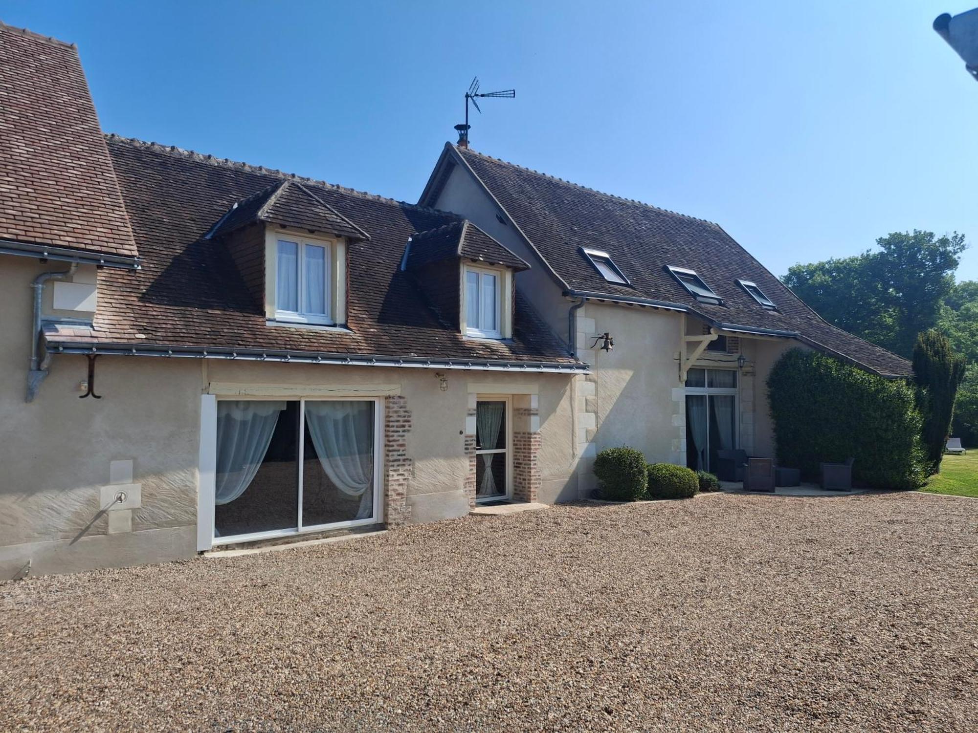 Bed and Breakfast Les Jarrieres Dame-Marie-les-Bois Exteriér fotografie